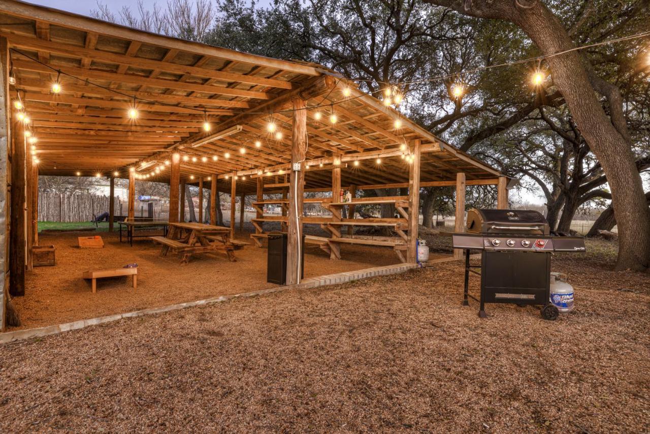 Olive St Ranch With Hottub-Grill And Party Barn Villa Fredericksburg Exterior foto